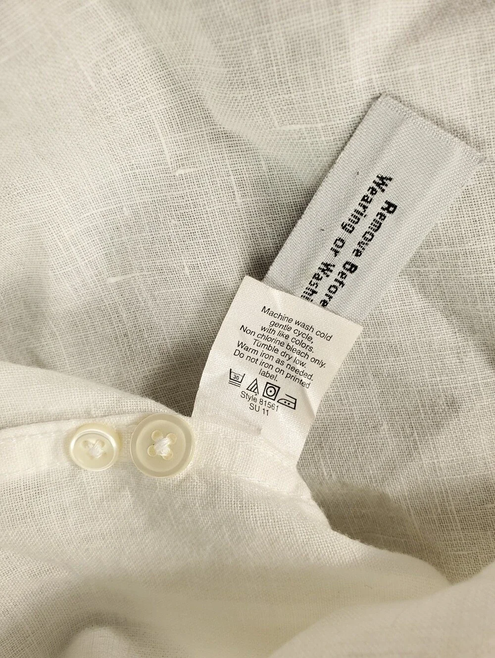 J. Crew Cream MEN’s  Linen-Blend Button-Down Shirt. Slim Fit